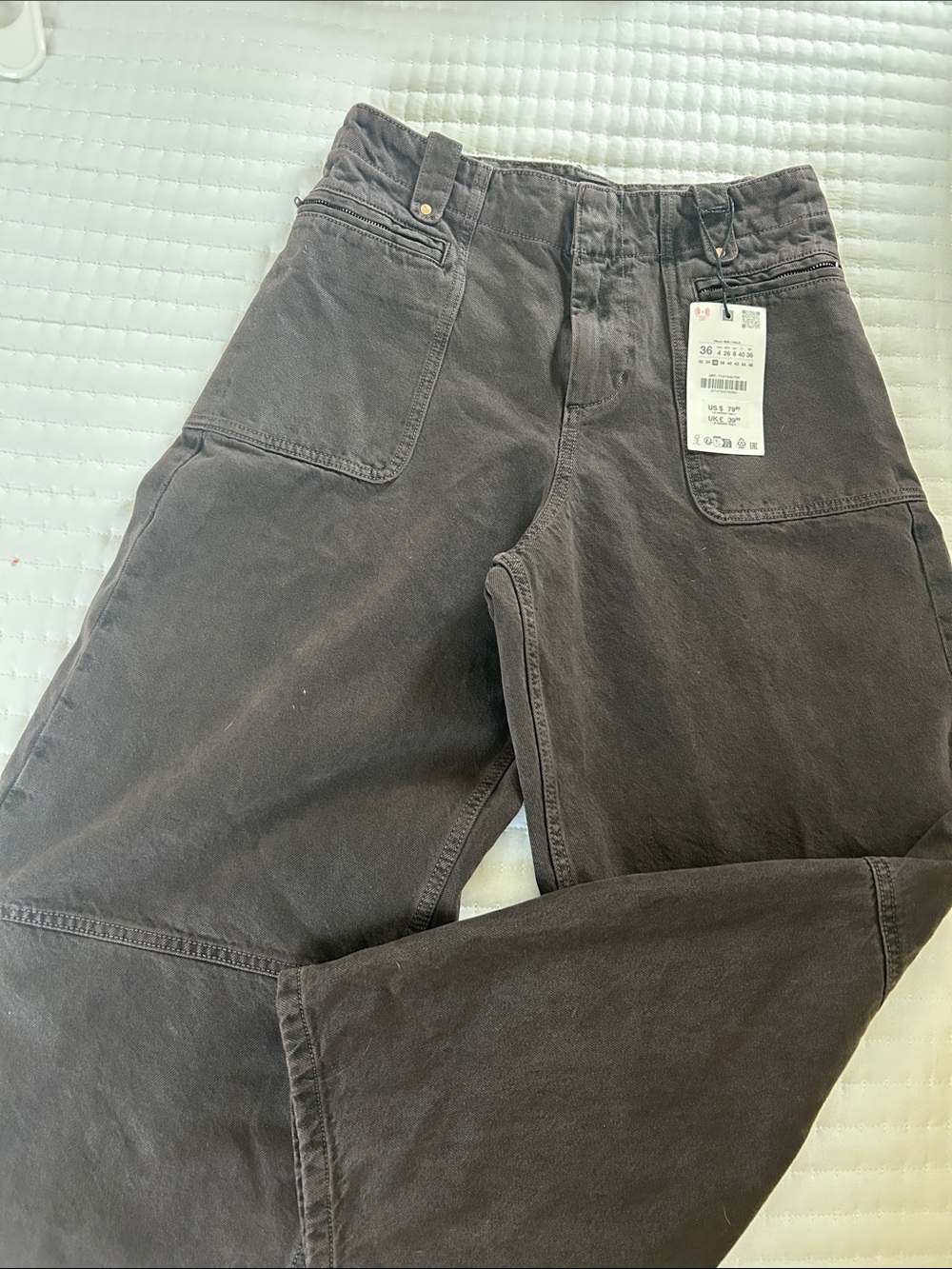 Zara NEW Jean - dark brown wash, horseshoe barrel leg design -New w/tags